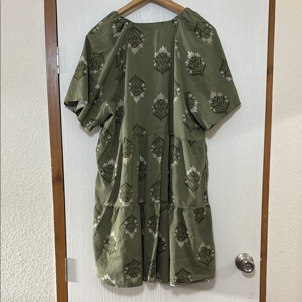 Old Navy Green Floral Casual Dress - Picture 8 of 8